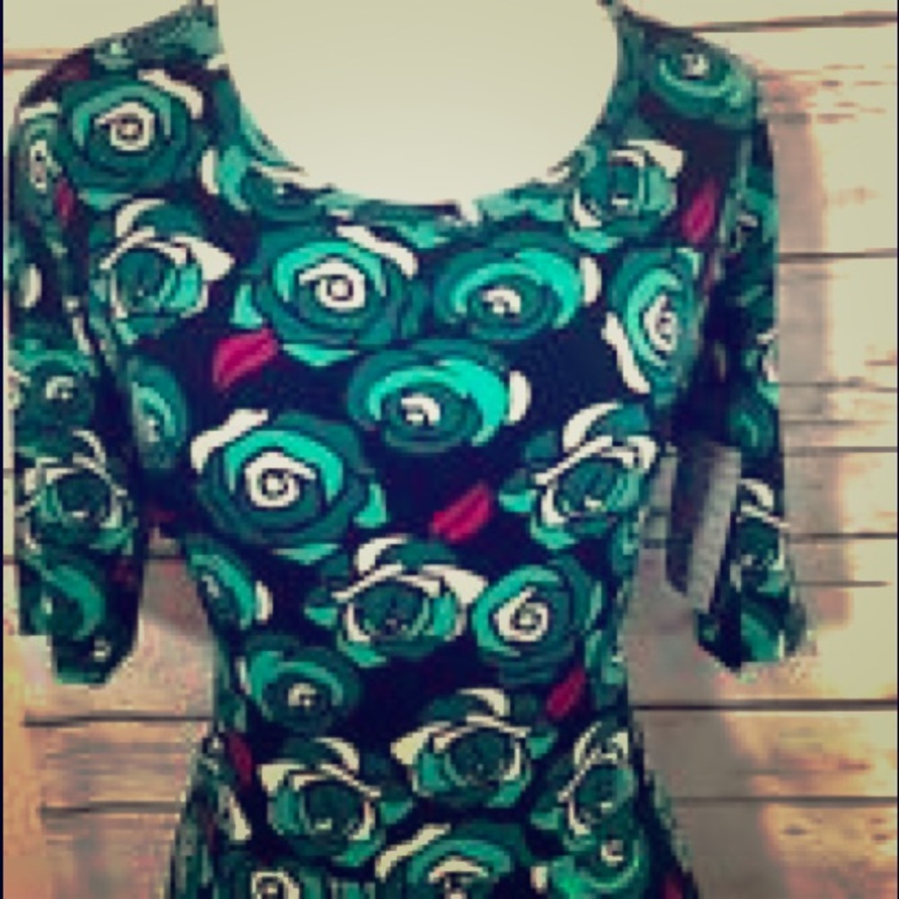 LuLaRoe Nicole Disney roses Nicole XL